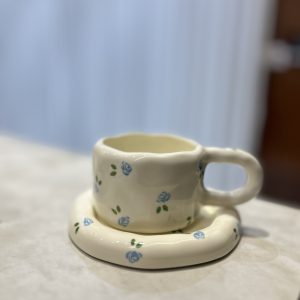 كوب ورد ازرق